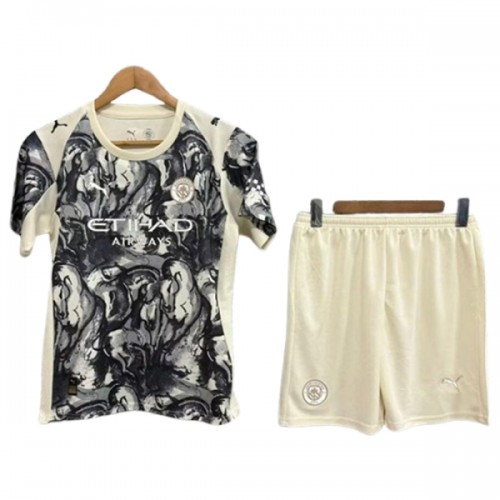 Maglia ufficiale Manchester City Year of the Horse 2026 per Bambino Maglia ufficiale Manchester City Year of the Horse 2026 per Bambino